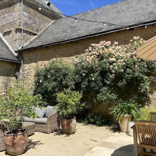 patio loft cottage gite gîte location villa domaine chambre hôtes hôtes sarthe le mans jardin piscine jacuzzi luxe